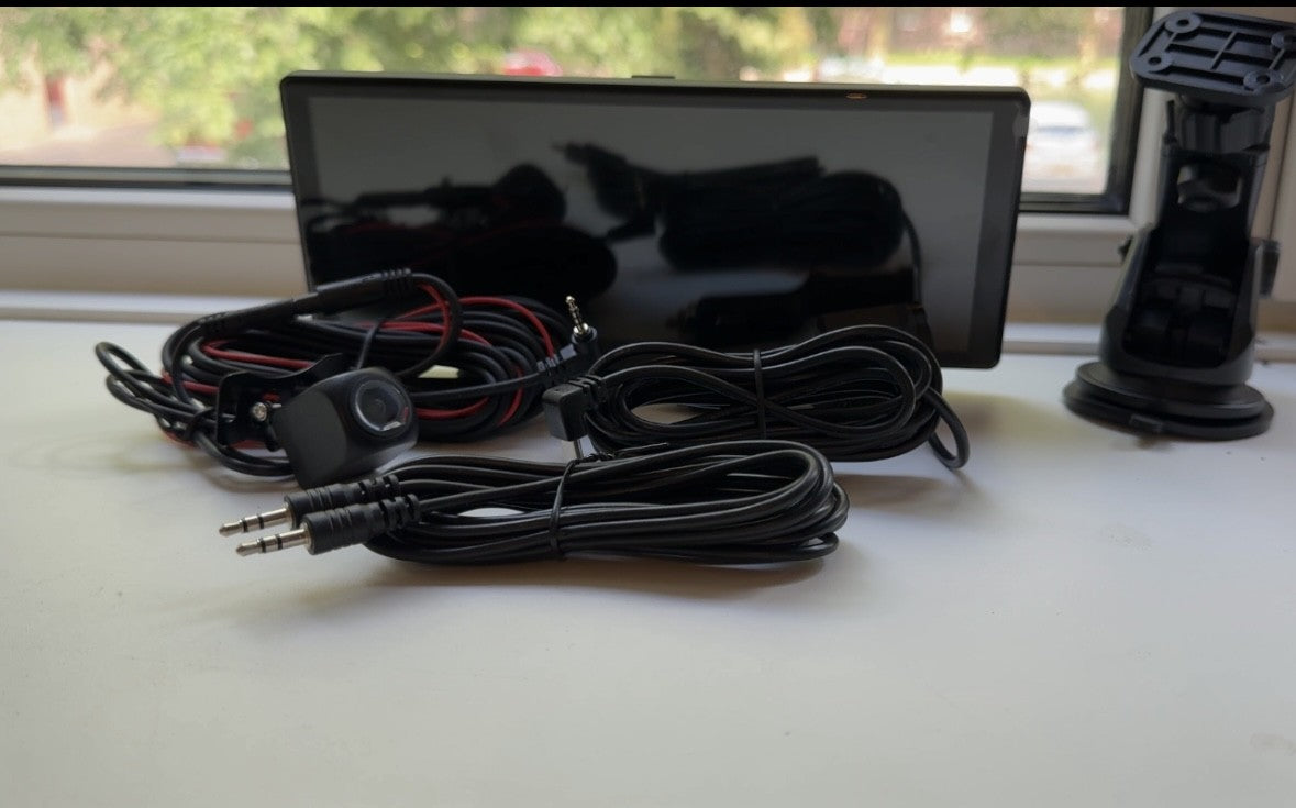 Carplify™ Wireless CarPlay– Instantly Upgrade Any Car with Navigation, Music & Calls